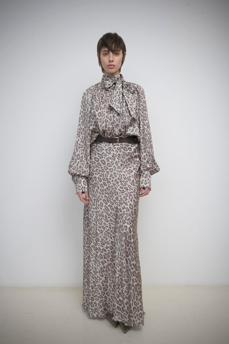 Camicia over sciarpa raso fantasia leopardata