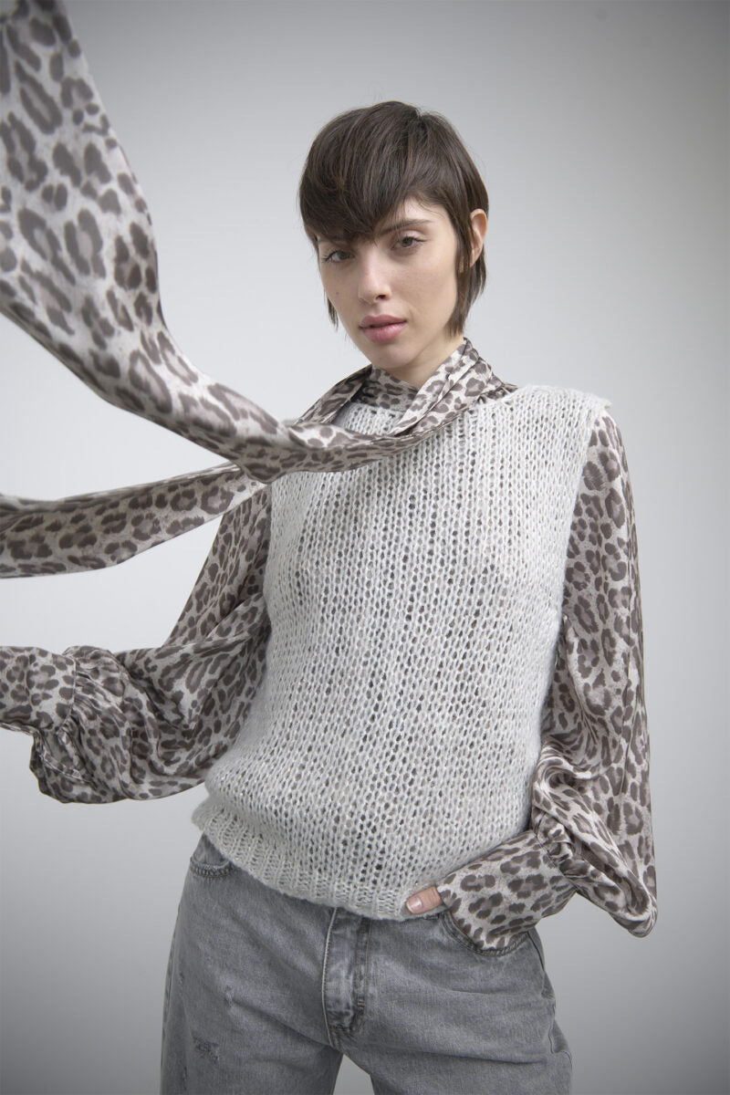 Camicia over sciarpa raso fantasia leopardata